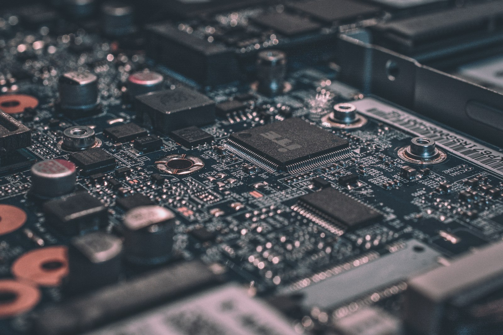 Cloud & DevOps — server and infrastructure platform